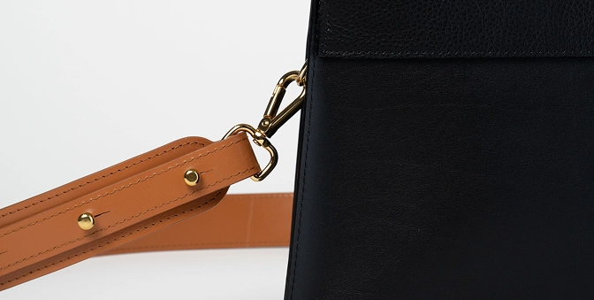Zoom sur la sangle du sac LUA N°1
